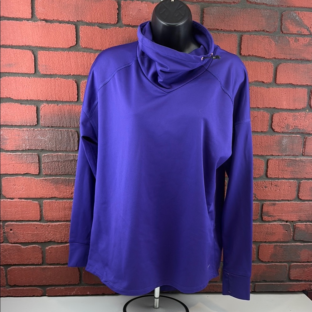 Nike‎  Top Womans Medium Dri FIT Women's Activewear